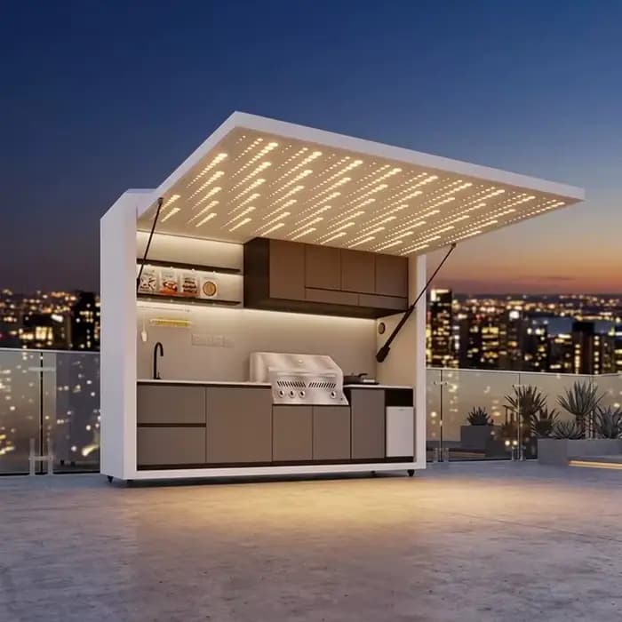 Cuisine extérieure compacte avec station de grillade et abri, idéale pour patio, villa, complexe hôt
