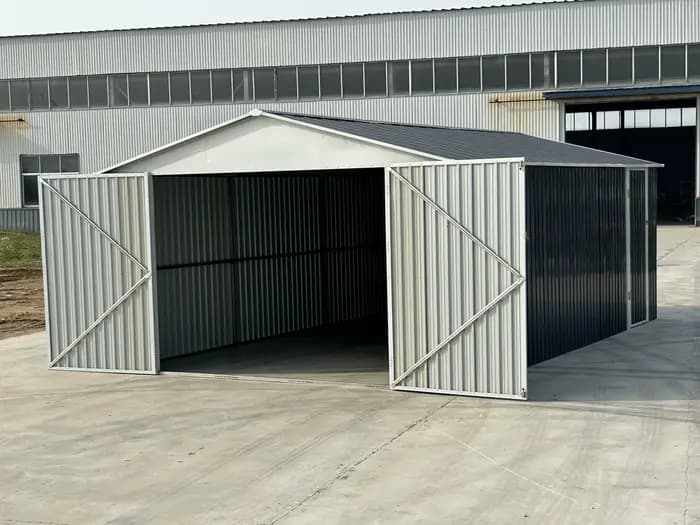 Abri de voiture 10x20 pieds avec portes verrouillables