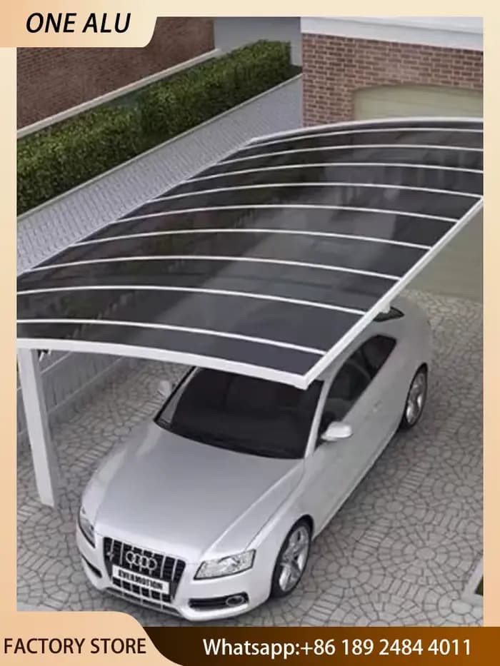 Abri de voiture en aluminium sur mesure avec toit en polycarbonate