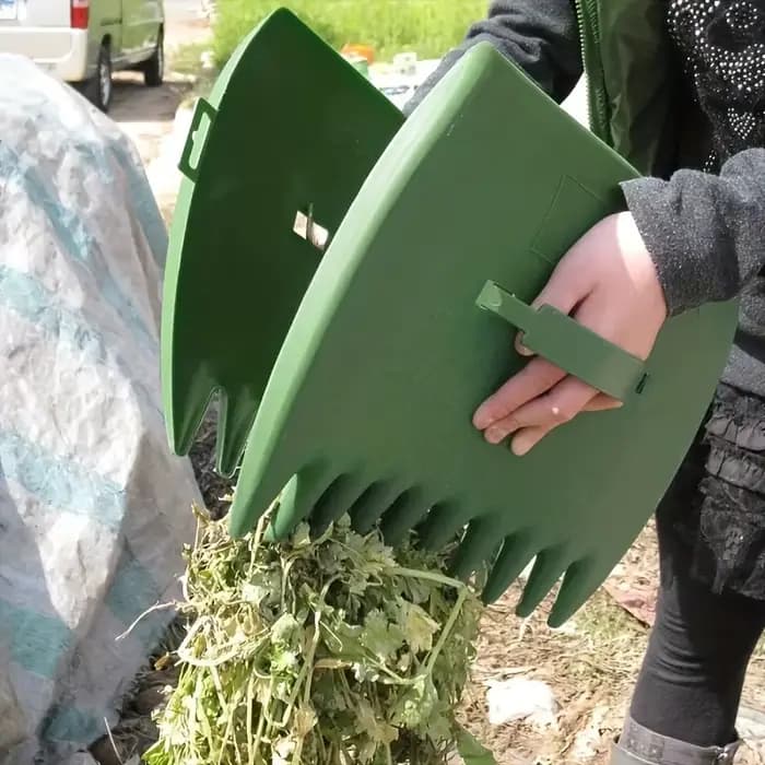 Râteau de jardinage portatif