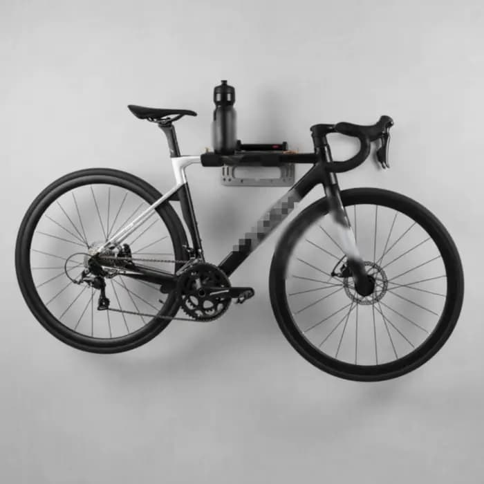 Support mural pour vélos avec accents en bois