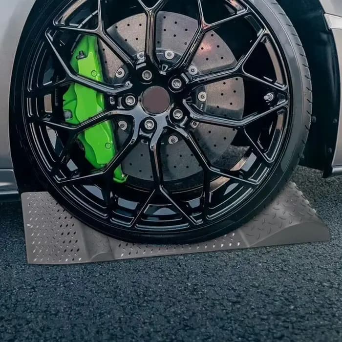 Tapis de stationnement antidérapant pour garage