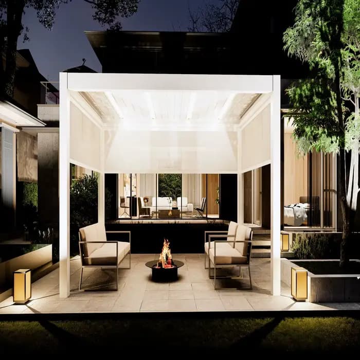 Pergola motorisée à persiennes extérieures en aluminium