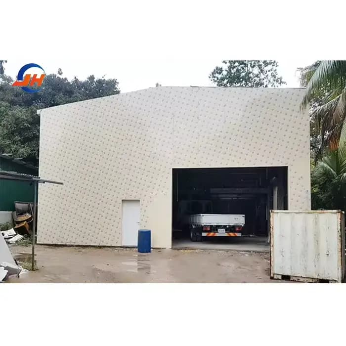 Structure en acier pour parking automobile