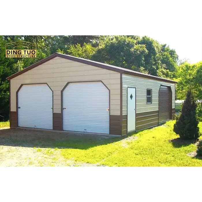Garage en acier galvanisé avec revêtement antirouille