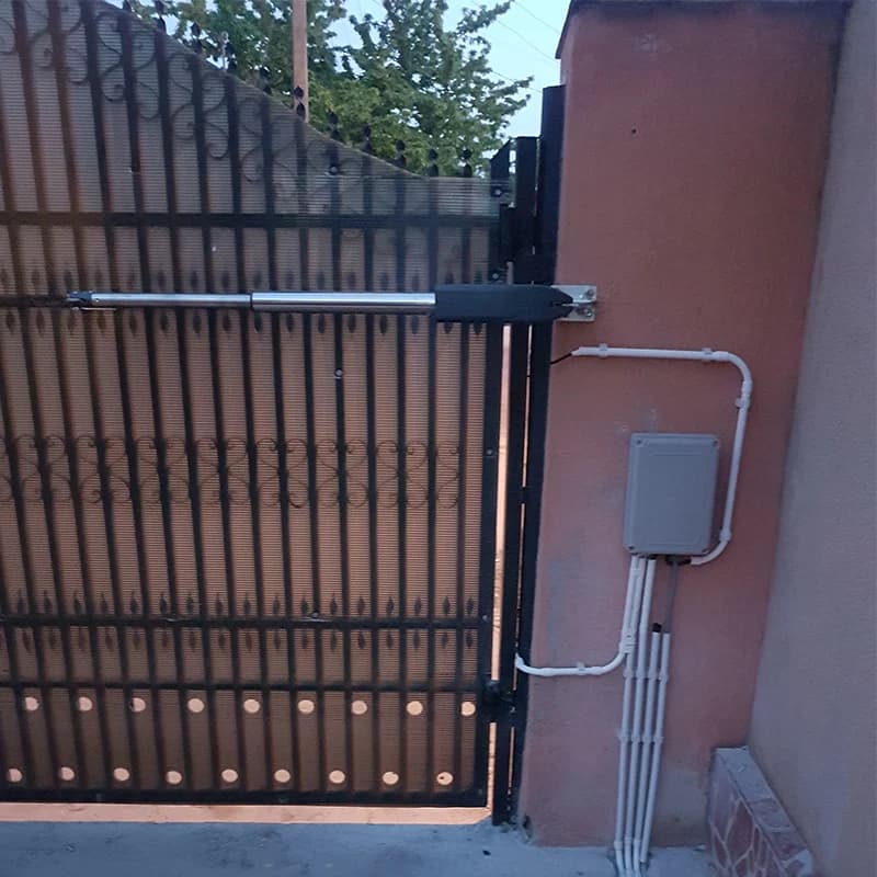 Portons électriques/ouvre-porte battante électrique pour porte papillon 400KG/porte battante moto avec télécommande Kit complet en option