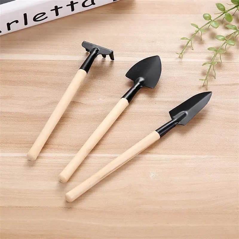 Ensemble d'outils de jardinage de trois pièces, mini outils de jardin, pelle multifonctionnelle, herse, plante domestique, pelle à sol enrichie