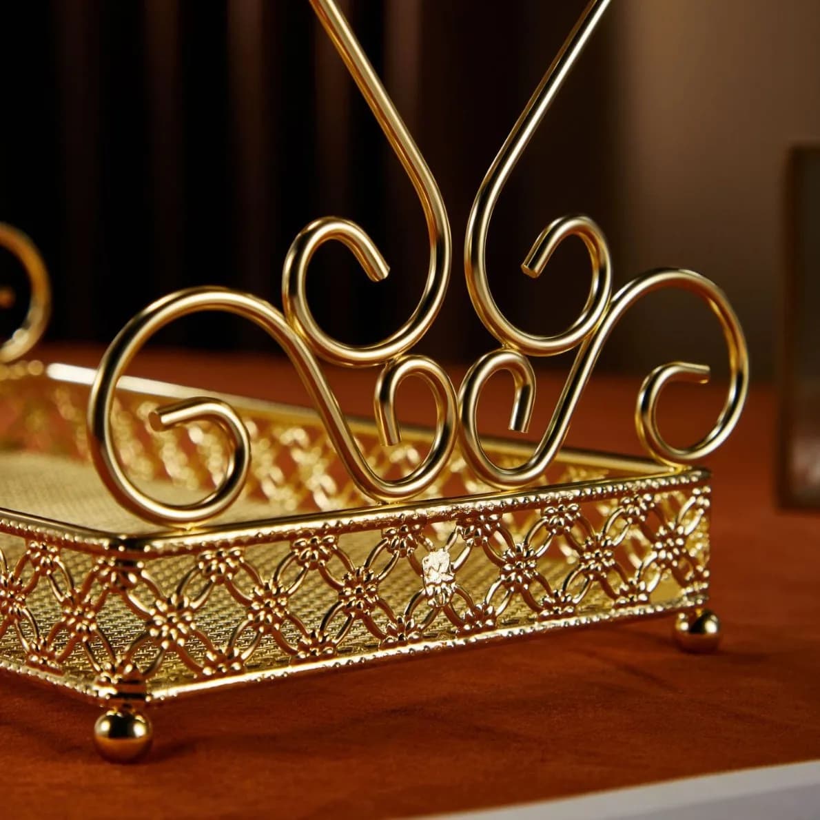 Présentoir de rangement de bijoux, support de finition de commode, boucles d'oreilles, colliers, support de rangement de bijoux, support de comptoir.