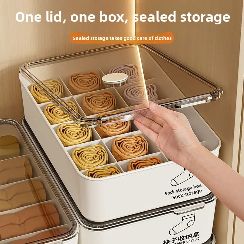 La nouvelle boîte de rangement pour sous-vêtements est un organisateur de vêtements intimes trois en un pour un usage domestique