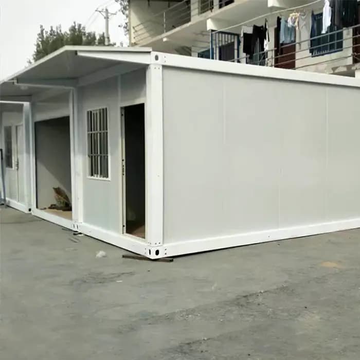 Garage conteneur FOODLINE, portable et mobile, pour stationnement temporaire de véhicules sur chantier de construction